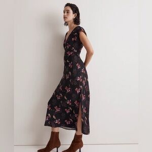 NWT Madewell Wide V-Neck Floral Satiny Maxi Dress